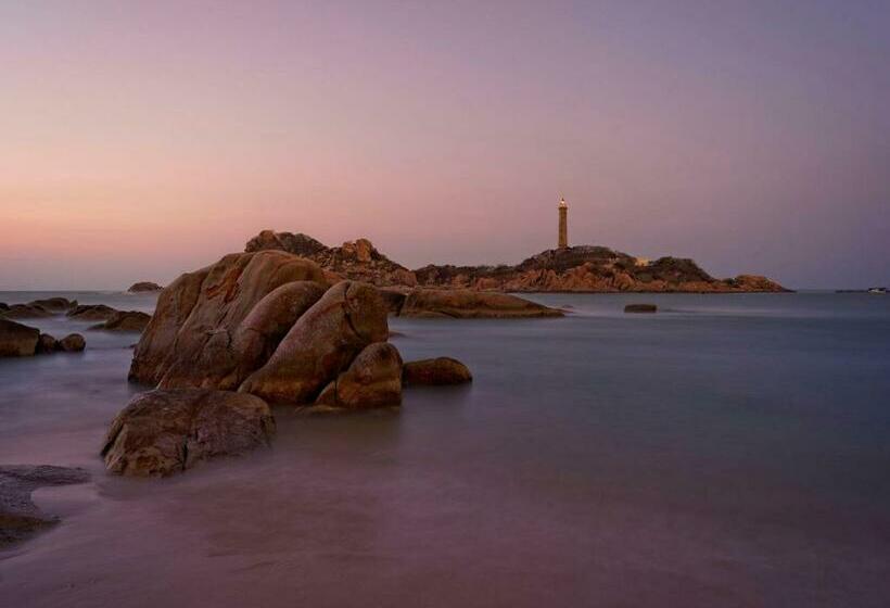 هتل Azerai Ke Ga Bay