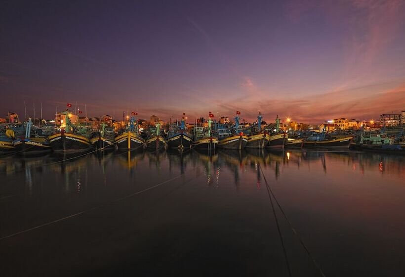 هتل Azerai Ke Ga Bay