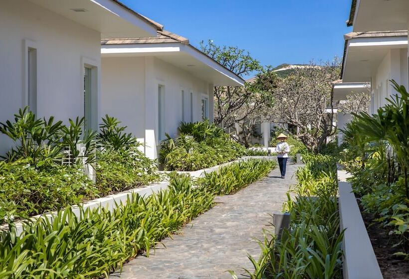 هتل Azerai Ke Ga Bay