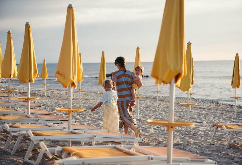 호텔 Baia Del Sole Resort