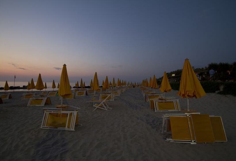 호텔 Baia Del Sole Resort