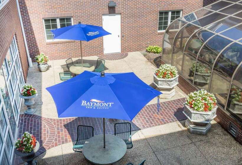 هتل Baymont By Wyndham Des Moines Airport