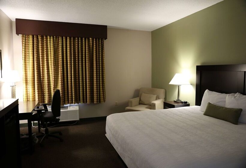 בית מלון כפרי Baymont By Wyndham Rockford