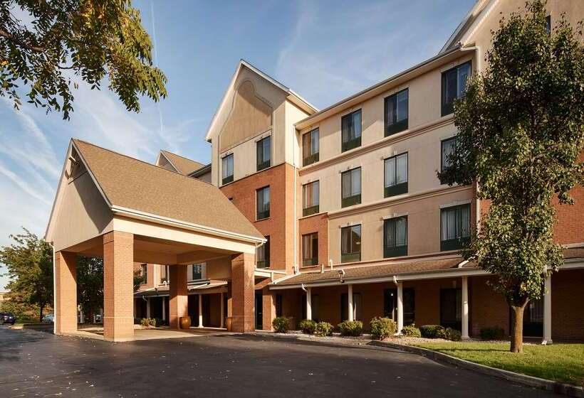 호텔 Best Western Plus Kalamazoo Suites