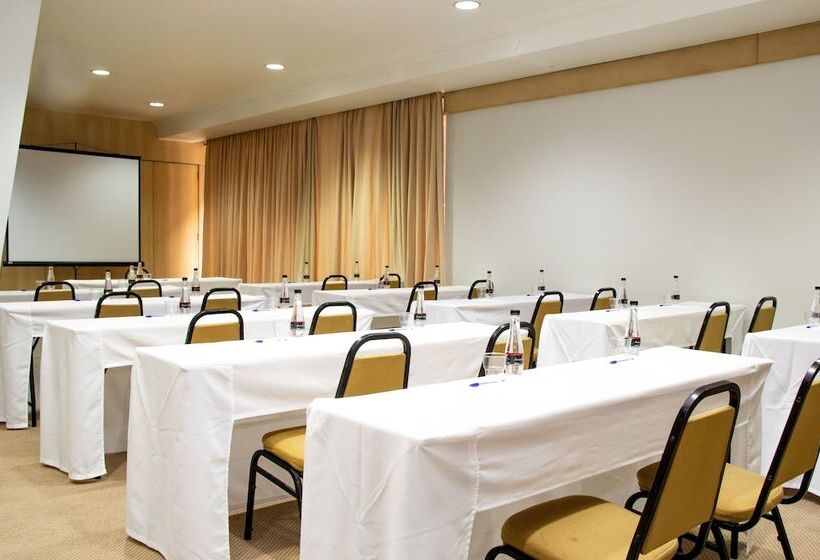 ホテル Bristol Upper Curitiba Alto Da Xv