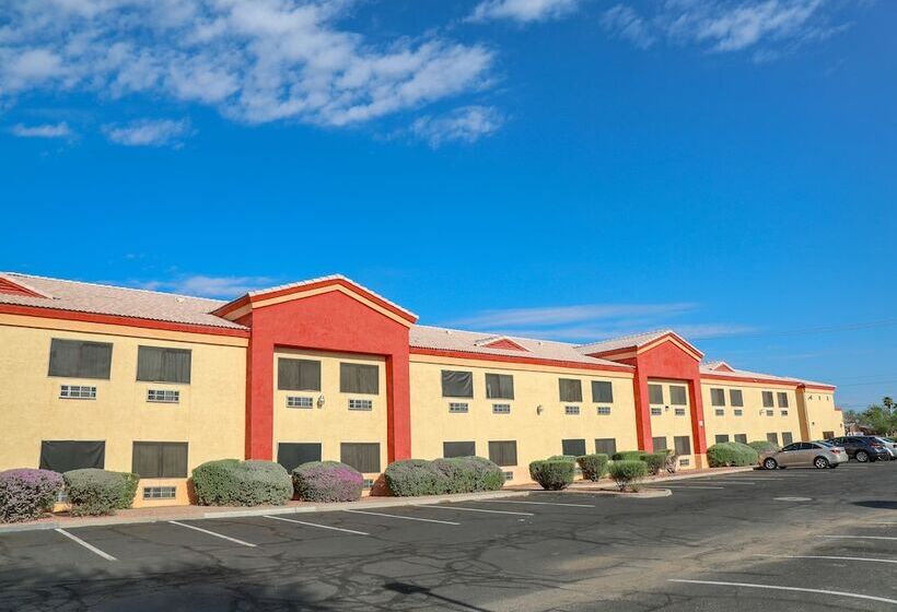 ホテル Budget Inn