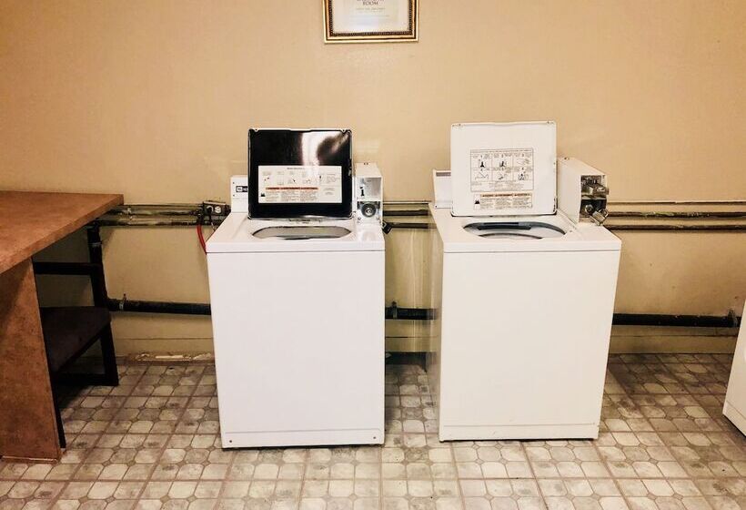 ホテル Budget Inn