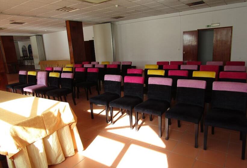 בית מלון כפרי Caldas Internacional