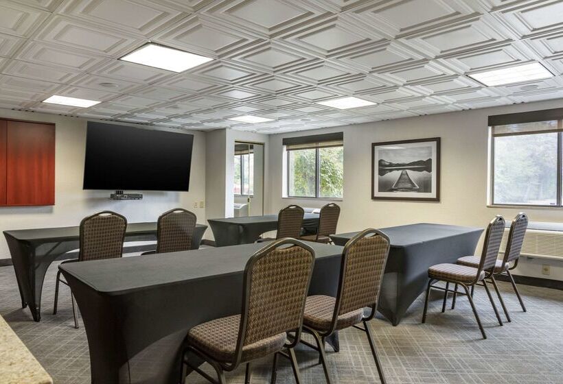 ホテル Comfort Inn University