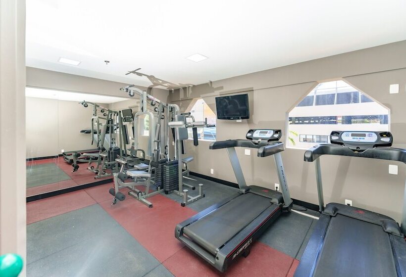 Отель Ibis Budget Salvador