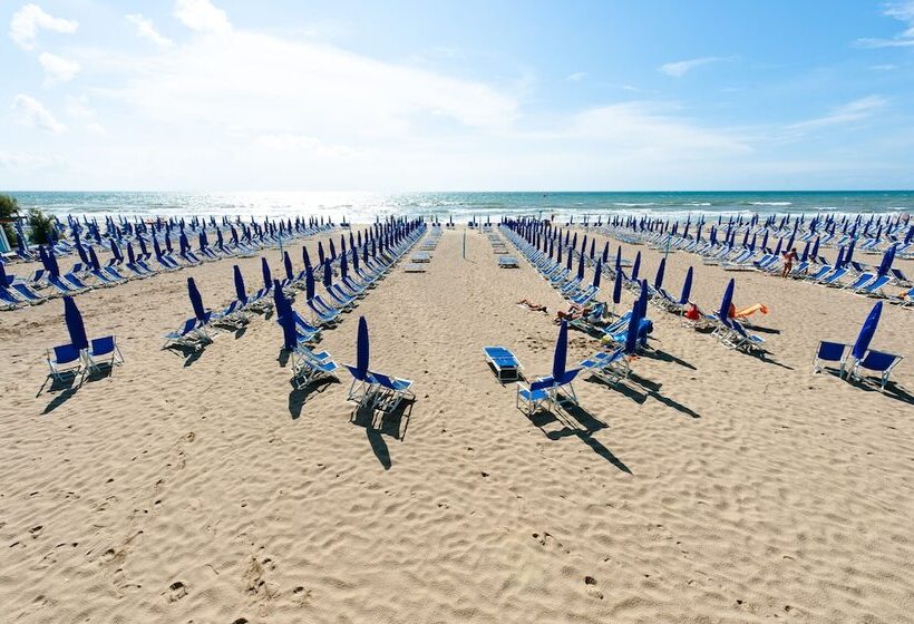 Отель Continental Resort