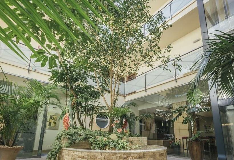 ホテル Costa Azul