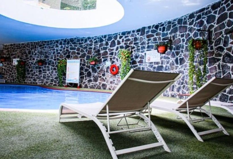 Country Hotel & Suites