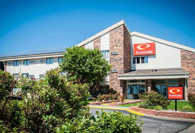 בית מלון כפרי Econo Lodge Kansas City Downtown North