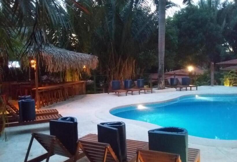 Esencia Hotel And Villas