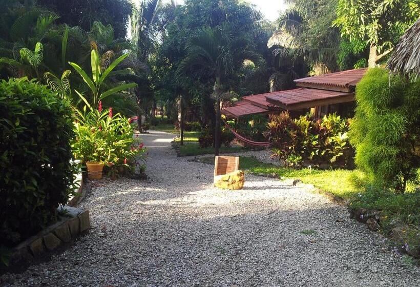 Esencia Hotel And Villas