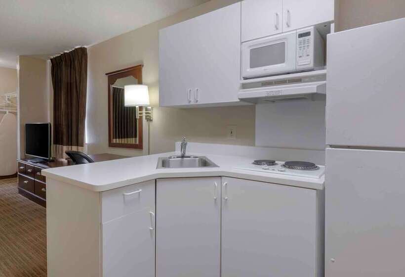 호텔 Extended Stay America Suites Orlando Lake Mary 1036 Greenwood Blvd