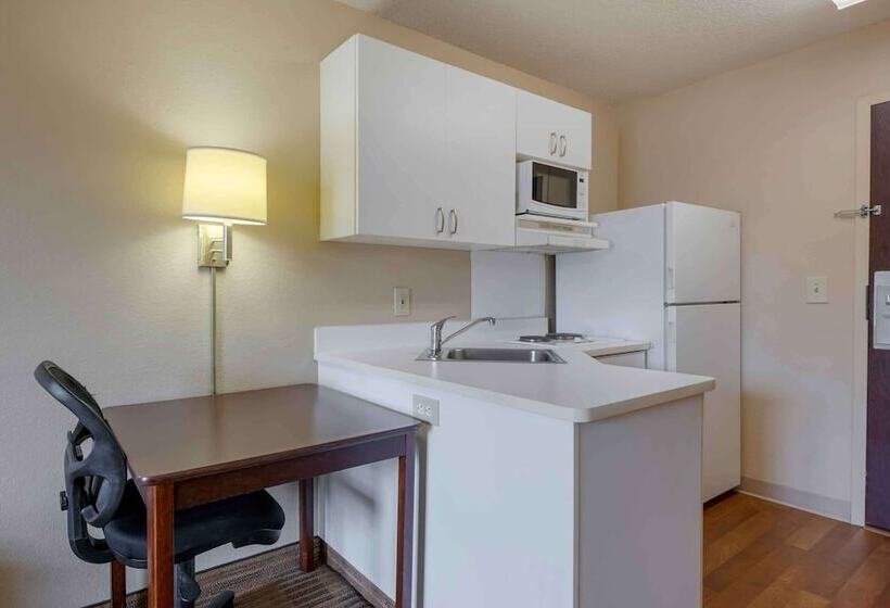 호텔 Extended Stay America Suites Orlando Lake Mary 1036 Greenwood Blvd