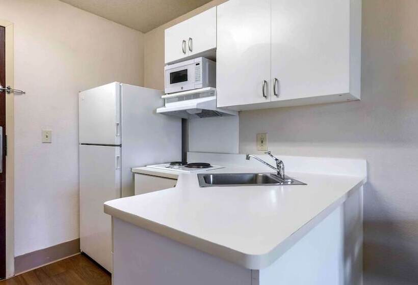 호텔 Extended Stay America Suites Orlando Lake Mary 1036 Greenwood Blvd