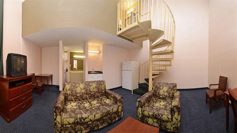 Отель Gateway Inn Gardena