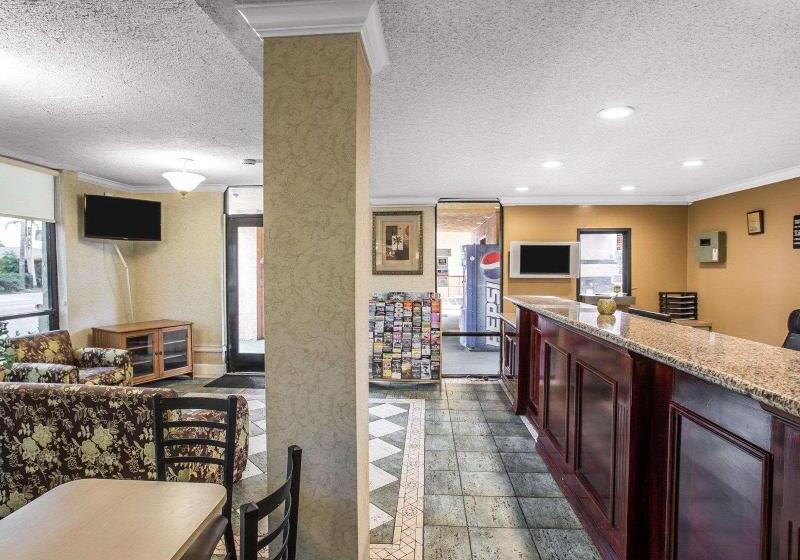 Отель Gateway Inn Gardena