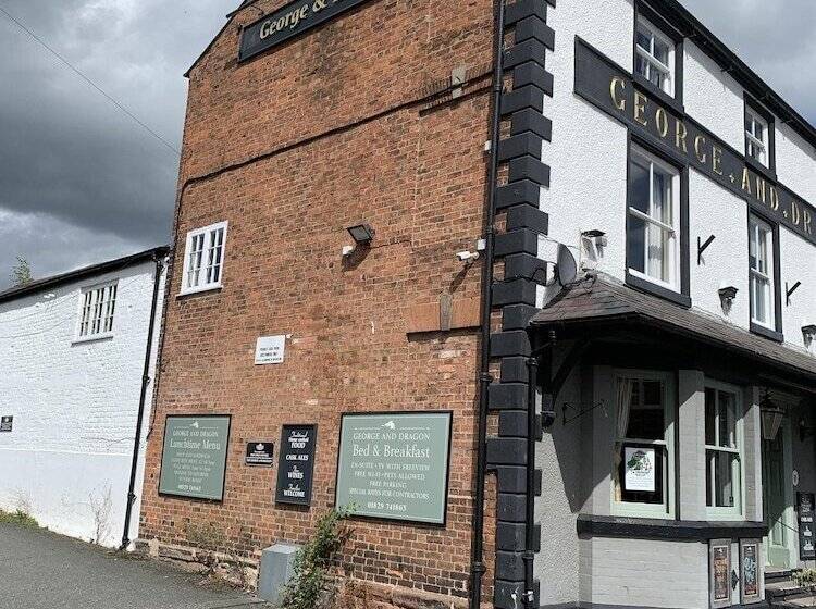 فندق George & Dragon