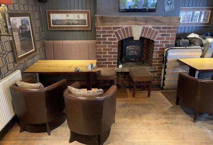 فندق George & Dragon