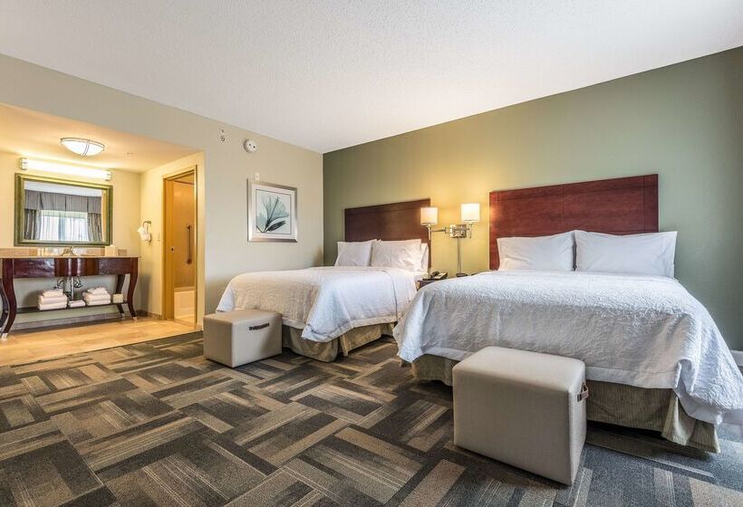 Отель Hampton Inn & Suites Orlando South Lake Buena Vista