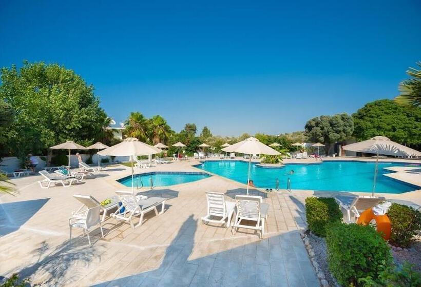 Happy Days Hotel, Adults Only