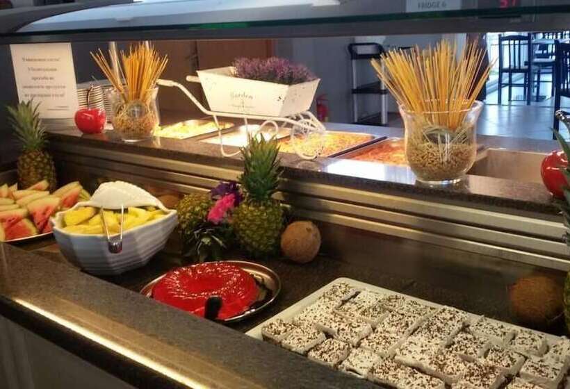 Happy Days Hotel, Adults Only