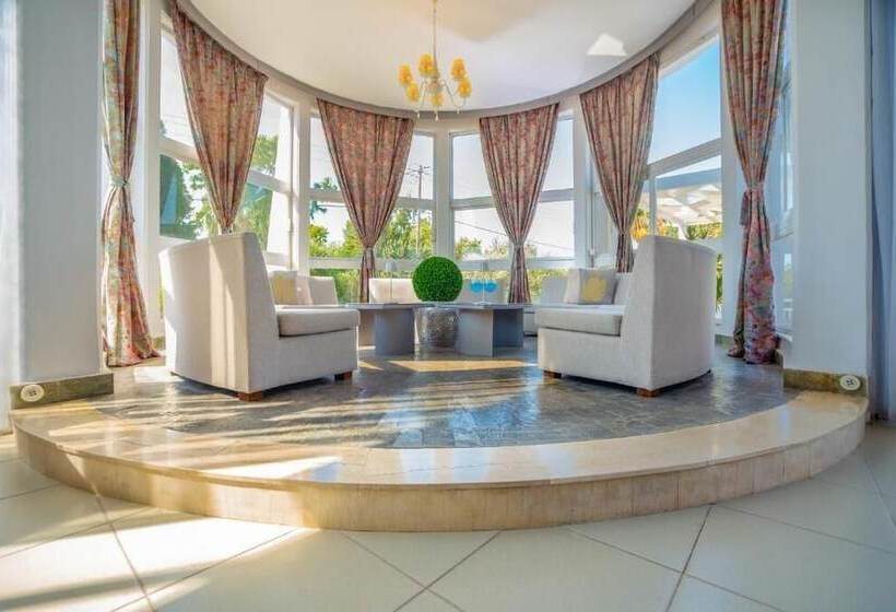 Happy Days Hotel, Adults Only