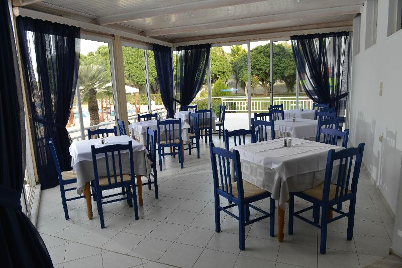 Happy Days Hotel, Adults Only