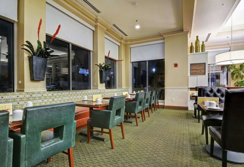 فندق Hilton Garden Inn Green Bay