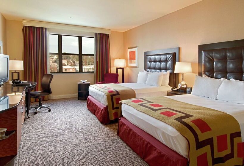 ホテル Hilton Promenade At Branson Landing