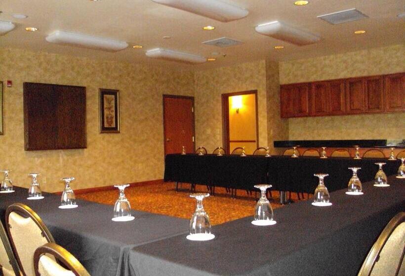 ホテル Holiday Inn Express Syracuse Fairgrounds, An Ihg