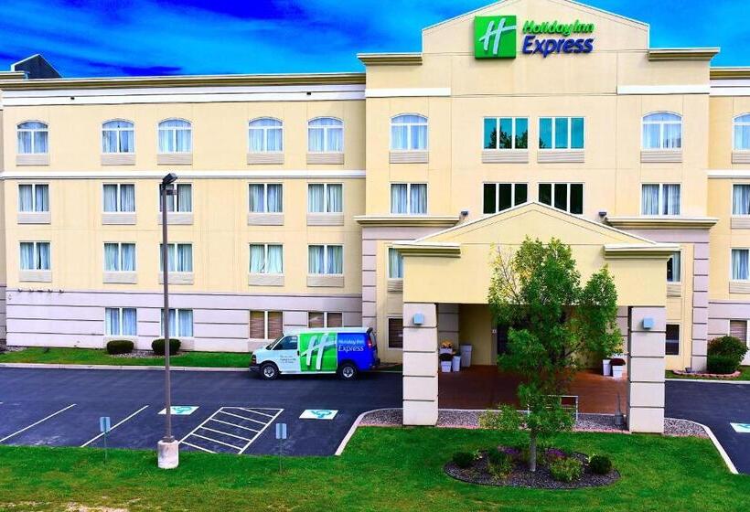 ホテル Holiday Inn Express Syracuse Fairgrounds, An Ihg