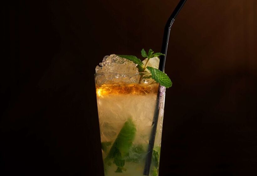 Отель Hyatt Place London Heathrow Airport