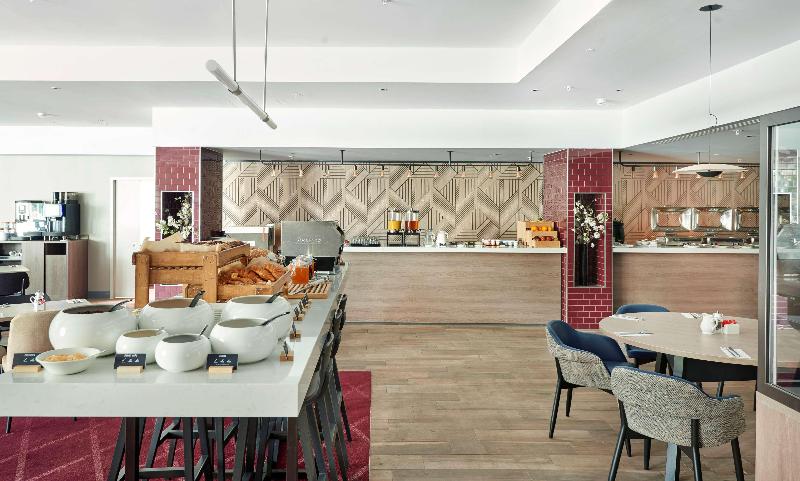 Отель Hyatt Place London Heathrow Airport