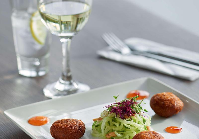 Отель Hyatt Place London Heathrow Airport