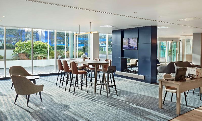 Отель Hyatt Place London Heathrow Airport