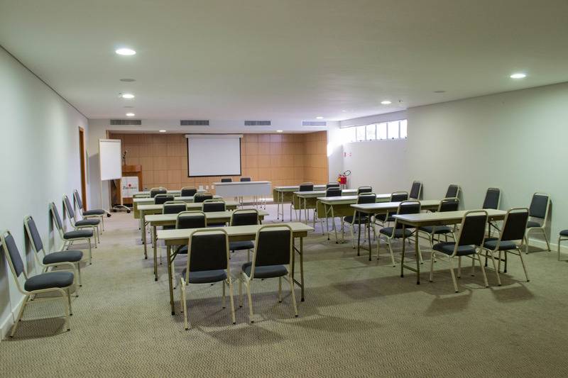 Отель Iguatemi Business & Flat By Avectur