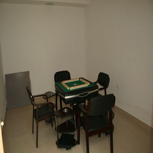 호텔 J. Real Residence Suites