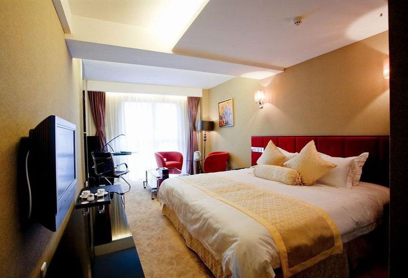 호텔 J. Real Residence Suites