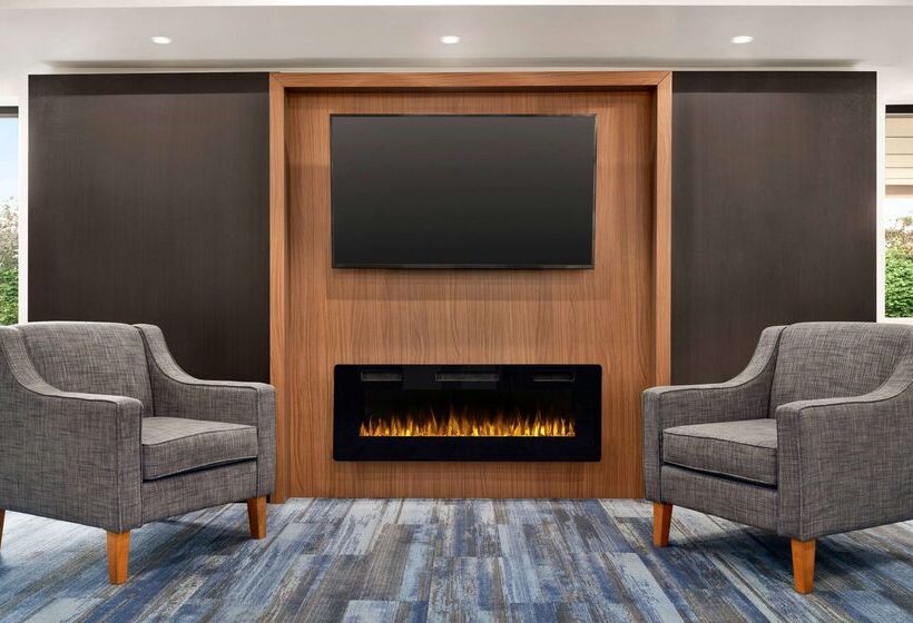 ホテル La Quinta Inn By Wyndham Columbus Dublin