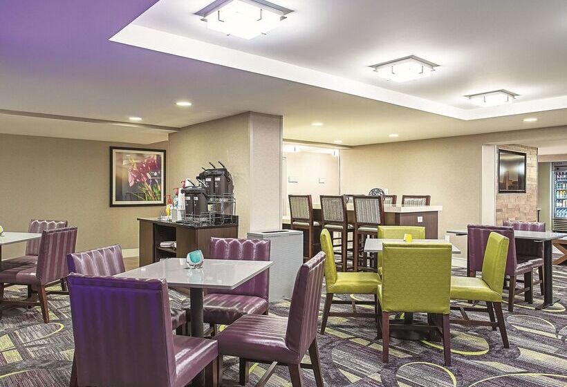 هتل La Quinta By Wyndham Baltimore N / White Marsh