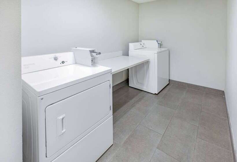 هتل La Quinta By Wyndham Houston Southwest