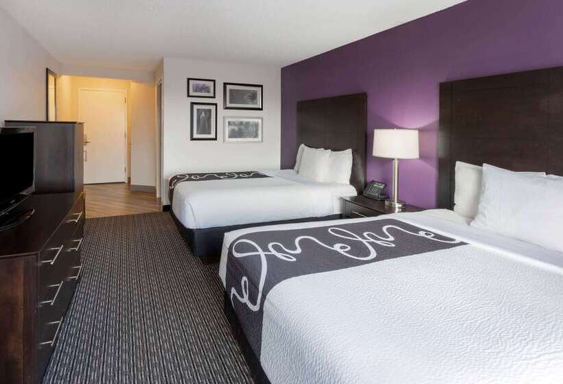 هتل La Quinta By Wyndham Minneapolis Bloomington W   Free Airport Shuttle