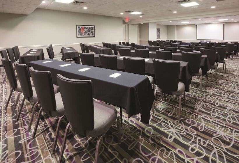 酒店 La Quinta By Wyndham Minneapolis Bloomington W   Free Airport Shuttle