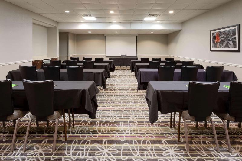 酒店 La Quinta By Wyndham Minneapolis Bloomington W   Free Airport Shuttle