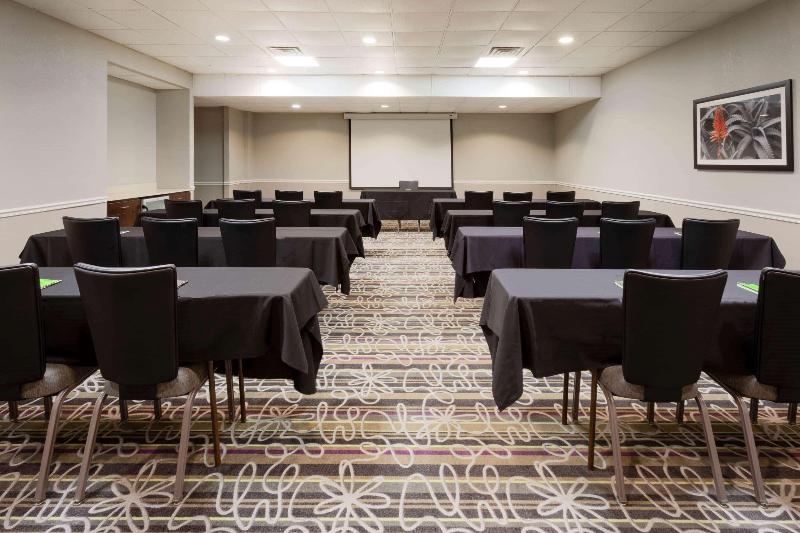 酒店 La Quinta By Wyndham Minneapolis Bloomington W   Free Airport Shuttle